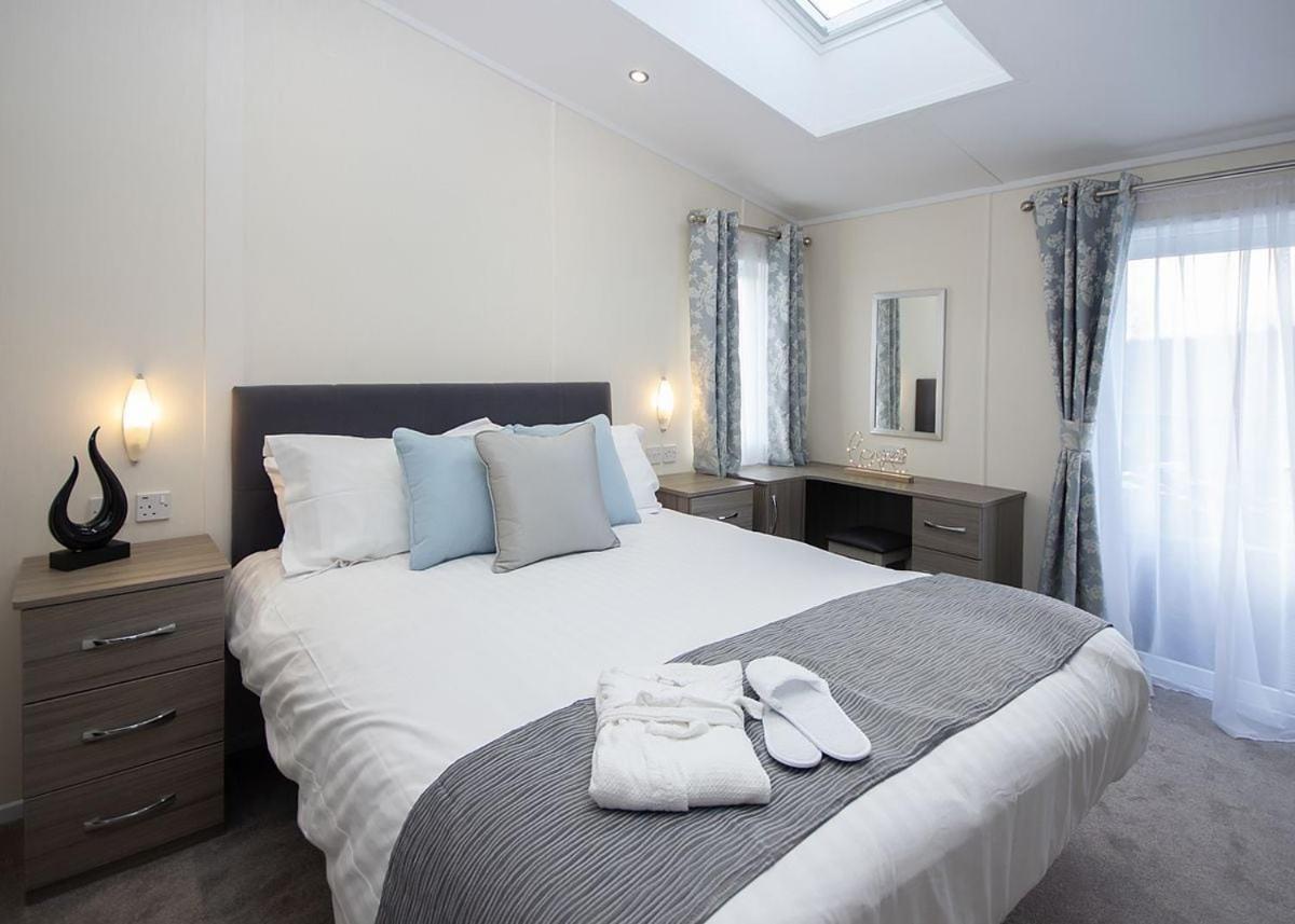 Westlands Country Park Hotell Annan Eksteriør bilde